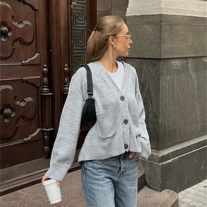 Dames cardigan en tricot décontracté avec grandes poches et fermeture à boutons Chic und Stil