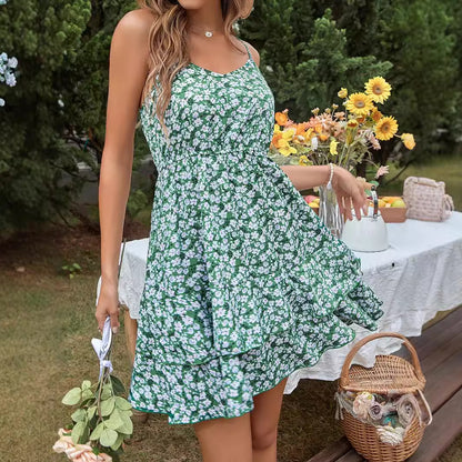 Robe d'été aérienne pour femmes dans un design floral avec décolleté en V et volants Chic und Stil