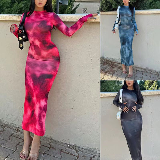 Robe maxi à manches longues pour femmes avec un motif batik moderne et une coupe flatteuse pour la silhouette Chic und Stil
