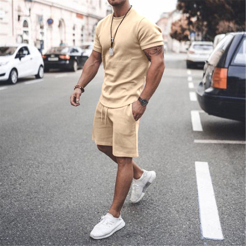 Ensemble d'été sportif pour hommes avec t-shirt respirant et shorts Chic und Stil