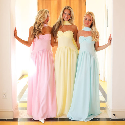 Robe maxi femme avec un élégant corsage à lacets et une jupe fluide Chic und Stil