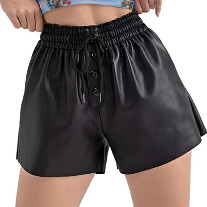 Shorts décontractés pour femmes en cuir synthétique innovant avec taille élastique et détails de boutons pratiques Chic und Stil