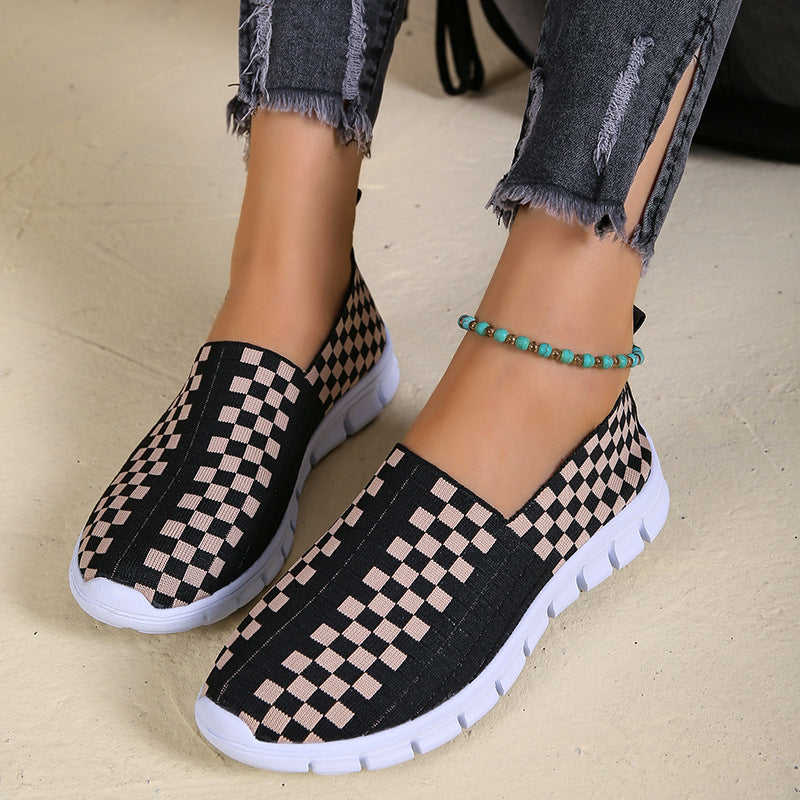 Baskets de sport pour femmes à enfiler avec un motif à carreaux moderne et une semelle antidérapante Chic und Stil