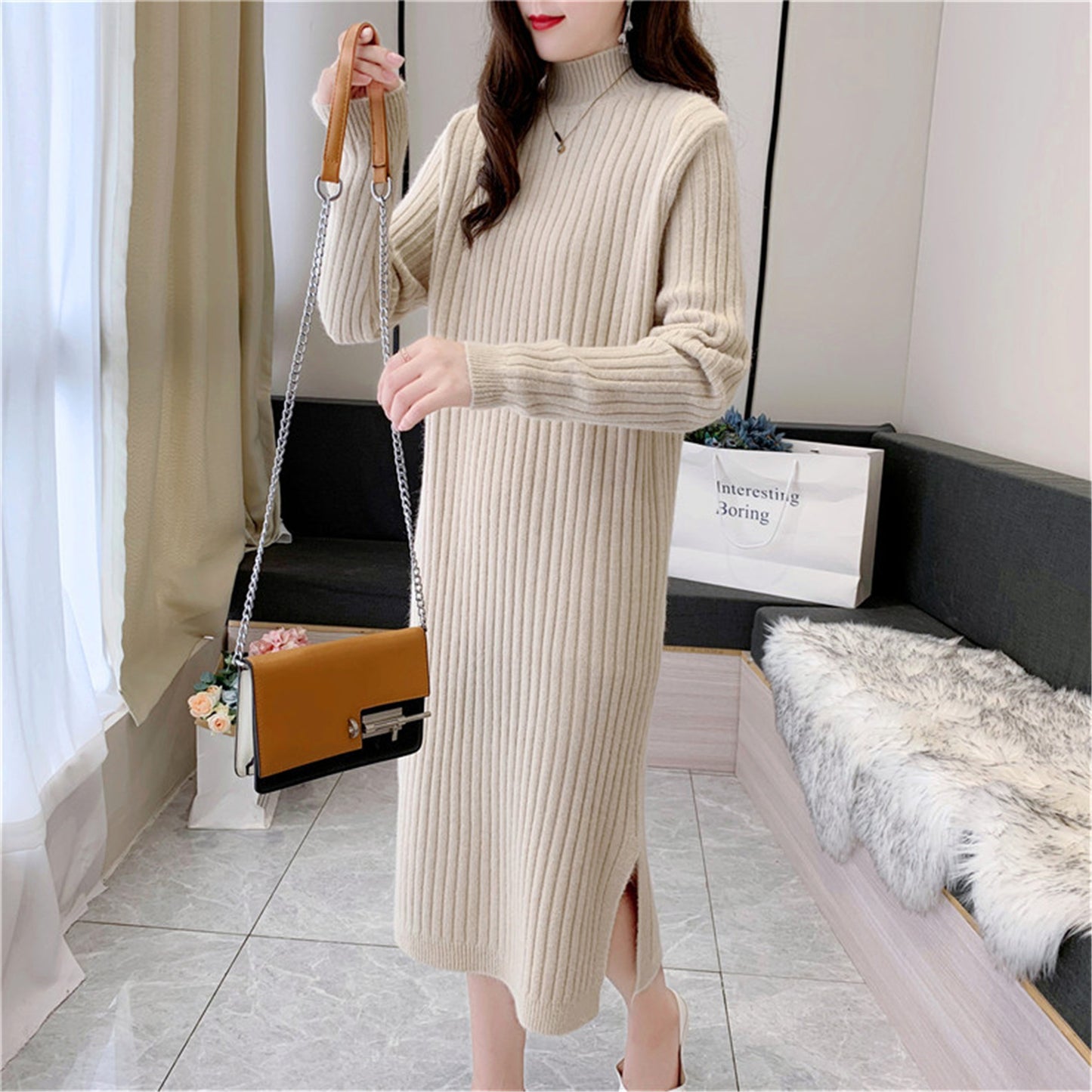 Robe maxi tricot pour femmes avec col haut et fine structure côtelée Chic und Stil