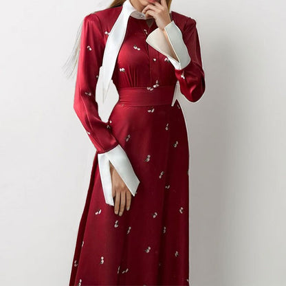 Robe maxi pour dames avec élégante veste superposée et délicates applications Chic und Stil