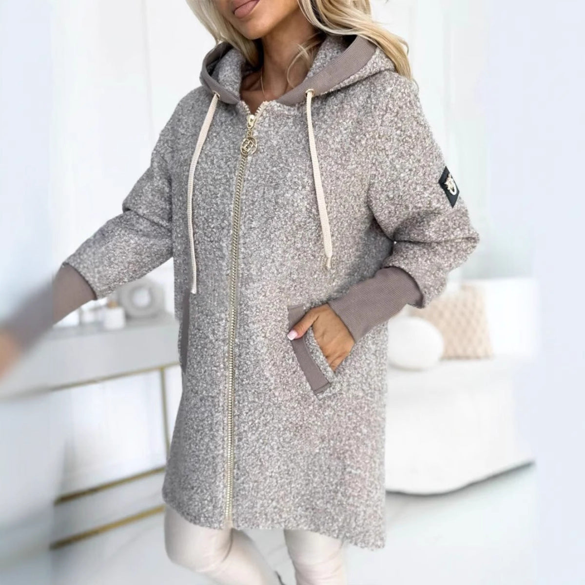Dames Fleece-long jacket avec fermeture éclair de haute qualité et capuche Chic und Stil