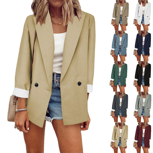 Veste oversized tendance pour femmes au design sobre avec des détails de boutons élégants Chic und Stil