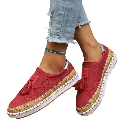 Baskets Slip-On confortables pour femmes avec des franges à la mode et semelle en liège Chic und Stil