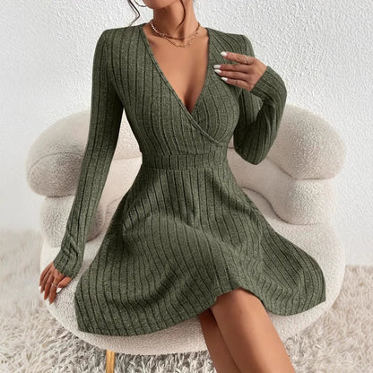 Robe portefeuille pour femmes avec manches longues et texture côtelée Chic und Stil
