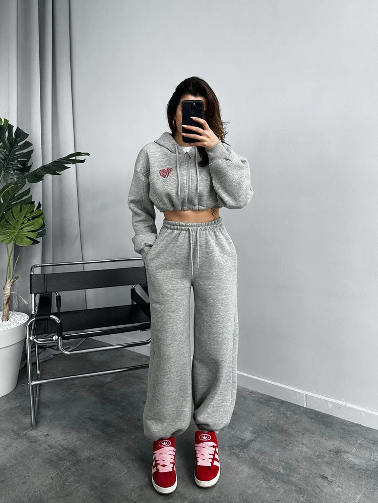Casual cropped hoodie set for women with wide jogger pants Chic and Style