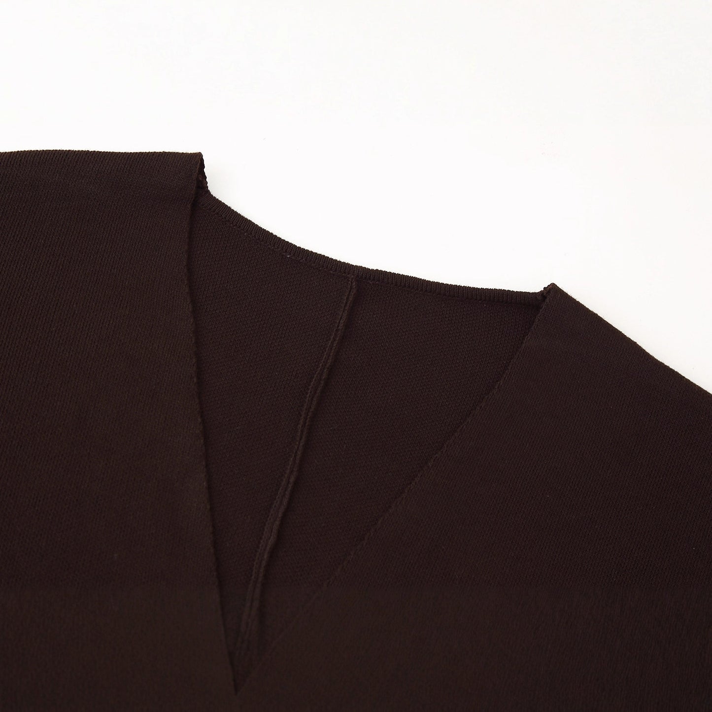 Femme pull superposé à col en V avec un élégant détail de boutons Chic und Stil