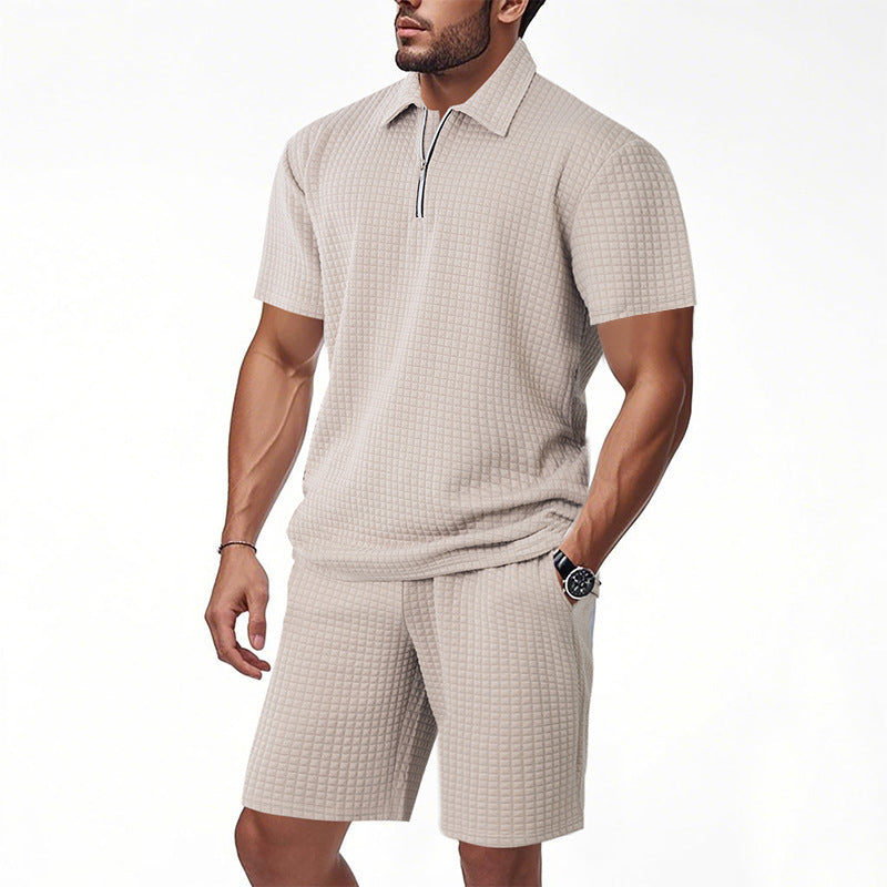 Homme polo à manches courtes moderne avec design contemporain et shorts élastiques Chic und Stil