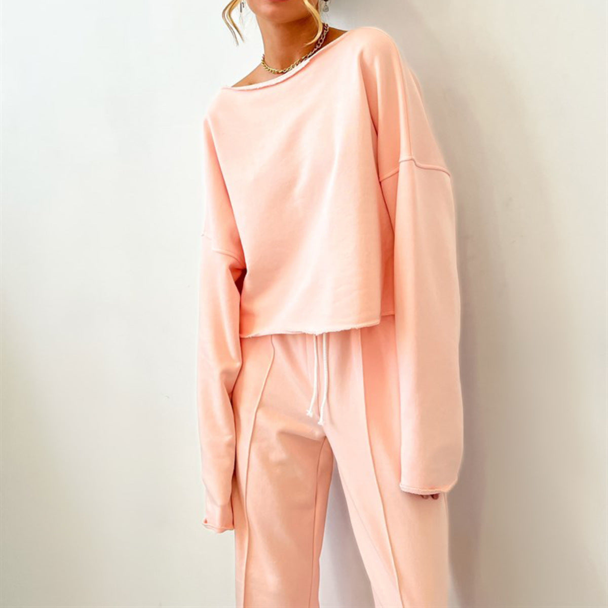 Casual Sweatshirt Set for Women and Chic Wide Pants