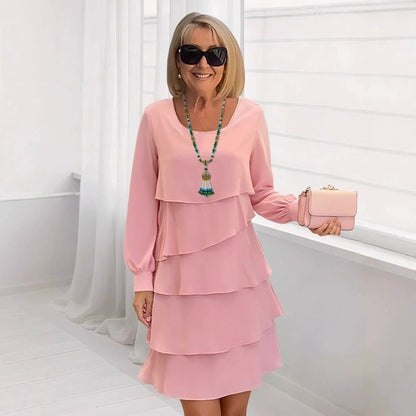 Robe à volants pour femmes avec des couches élégantes et des manches longues Chic und Stil