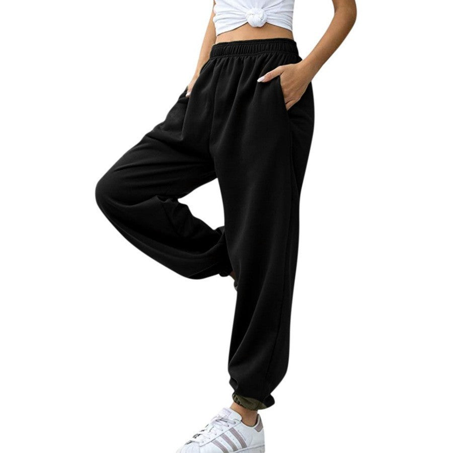 Casual women's sweatpants with elastic waistband and side pockets Chic and Style