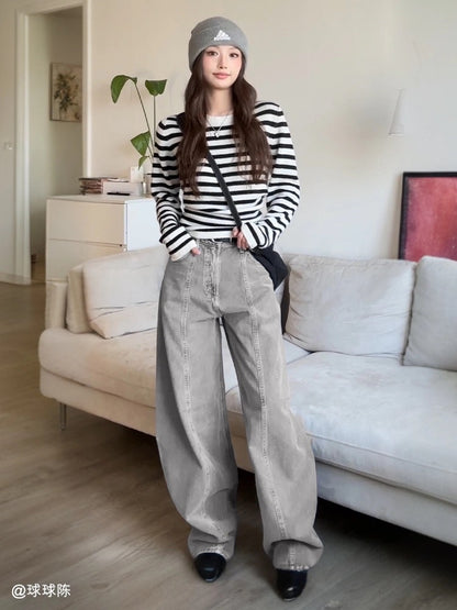 Ladies high-waisted wide denim pants with side pockets and modern details Chic and Style