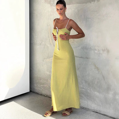 Robe maxi pour femmes avec un délicat design en côtes et un décolleté ajustable Chic und Stil