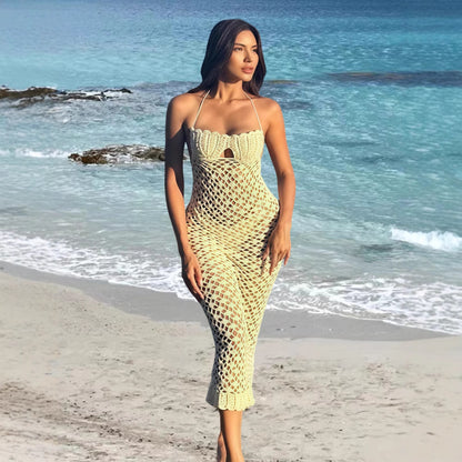 Robe de plage en crochet pour femmes avec un design séduisant off-shoulder et des détails aériens Chic und Stil