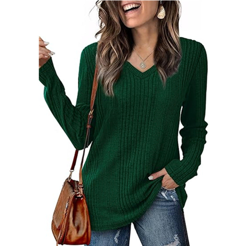 Pull féminin à col en V à la mode avec structure en côtes Chic und Stil