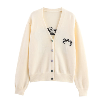 Dames pull-over en tricot douillet avec un élégant décolleté en V et une coupe décorative Chic und Stil