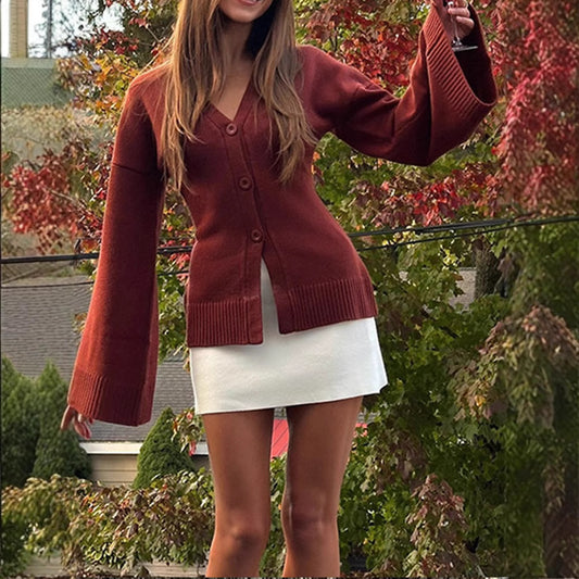 Cardigan décontracté pour femmes avec des manches larges et des détails de boutons Chic und Stil