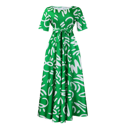 Robe maxi pour femmes avec un design graphique vif et des manches élégantes Chic und Stil