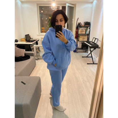 Women's loungewear set with comfortable hoodie and comfortable jogger pants Chic and Style