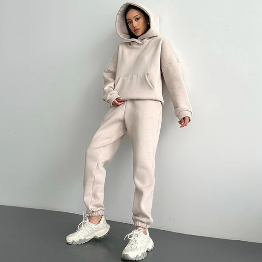 Comfortable Ladies Fleece-Hoodie and Jogging Pants Chic and Stil