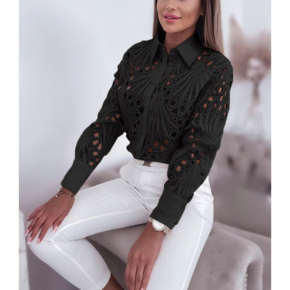 Blouse élégante pour femmes avec un design unique à découpe Chic und Stil