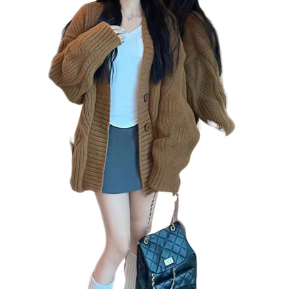 Dames gros tricot cardigan avec des manches surdimensionnées et de grands détails de bouton Chic und Stil