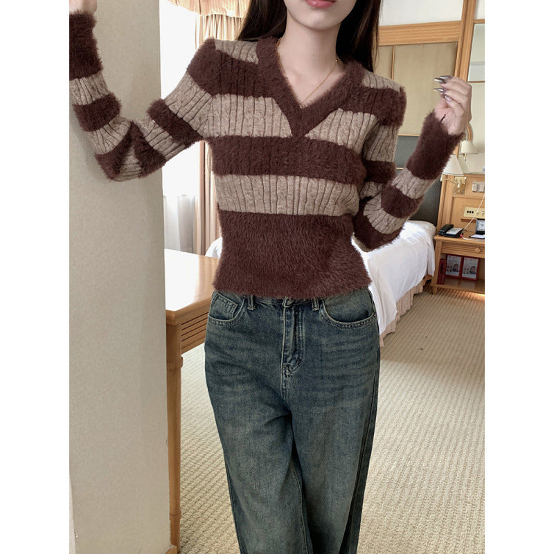 Femme doux pull V avec design rayé et écharpe assortie Chic und Stil