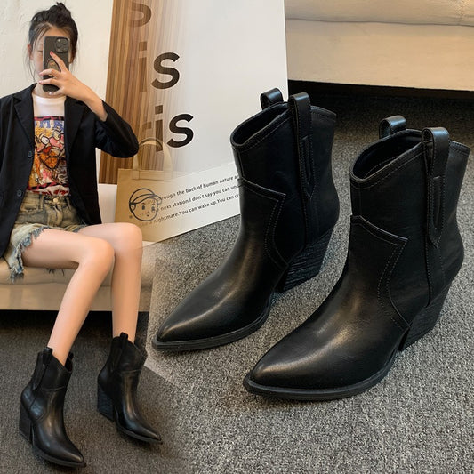 Bottines mode pour femmes au look élégant avec un bout pointu Chic und Stil