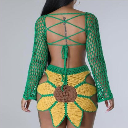 Robe au crochet pour femmes avec un motif floral unique et des détails transparents Chic und Stil