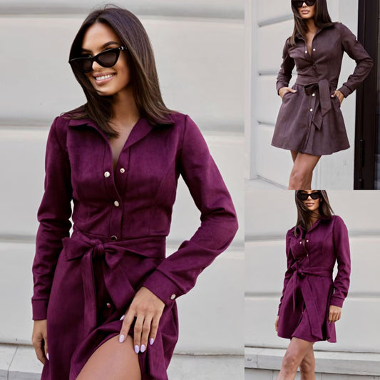 Robe chemise pour femmes avec ceinture à la taille et élégante patte de boutonnage Chic und Stil