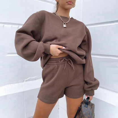 Casual oversized sweatshirt and shorts set for women Chic und Stil
