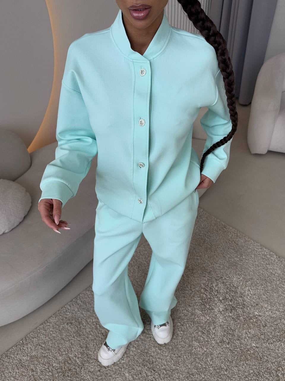 Dames Ensemble de loisirs élégant et confortable avec fermeture à bouton à la mode Chic und Stil