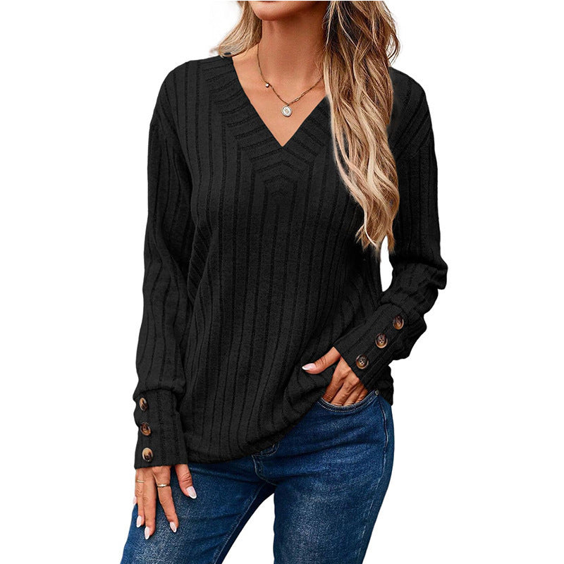 Pull femme décontracté à col en V avec design en ribbing texturé et détails élégants de boutons Chic und Stil