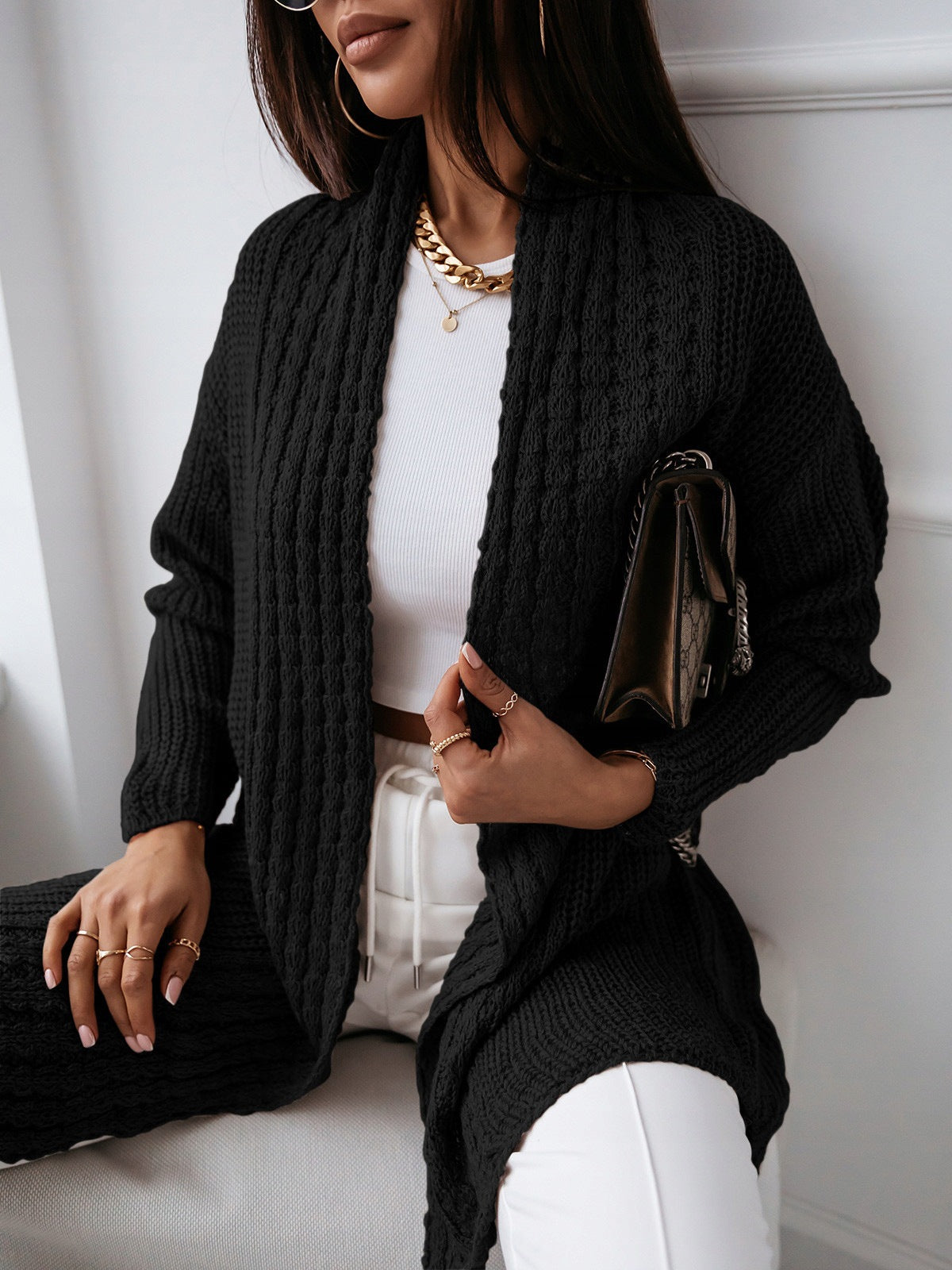 Ladies Chunky Knit Cardigan with Elegant Structure, Chic and Stylish