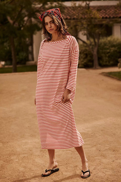 Robe de plage pour femmes avec manches longues et design rayé Chic und Stil