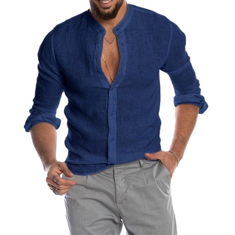 Chemise en lin pour hommes avec un col Henley moderne et une structure Chic und Stil