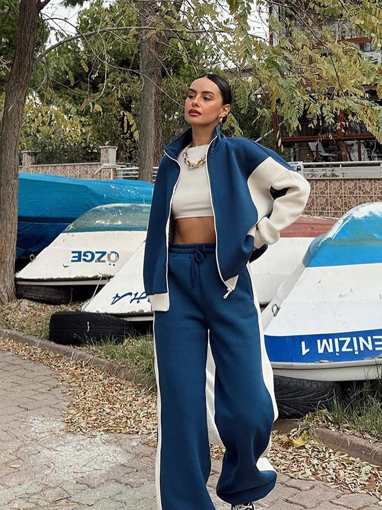 Women's athletic set consisting of a crop top and loose pants Chic und Stil