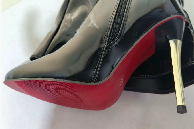 Chic und Stil | Overknee Boots with Golden Heel and Zipper Detail