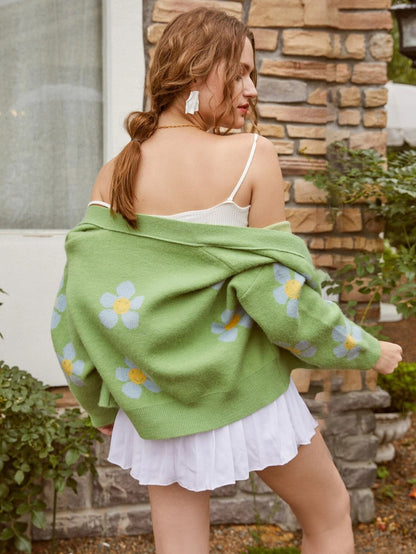 Cardigan en tricot court pour femmes avec motifs floraux et détails de boutons Chic und Stil