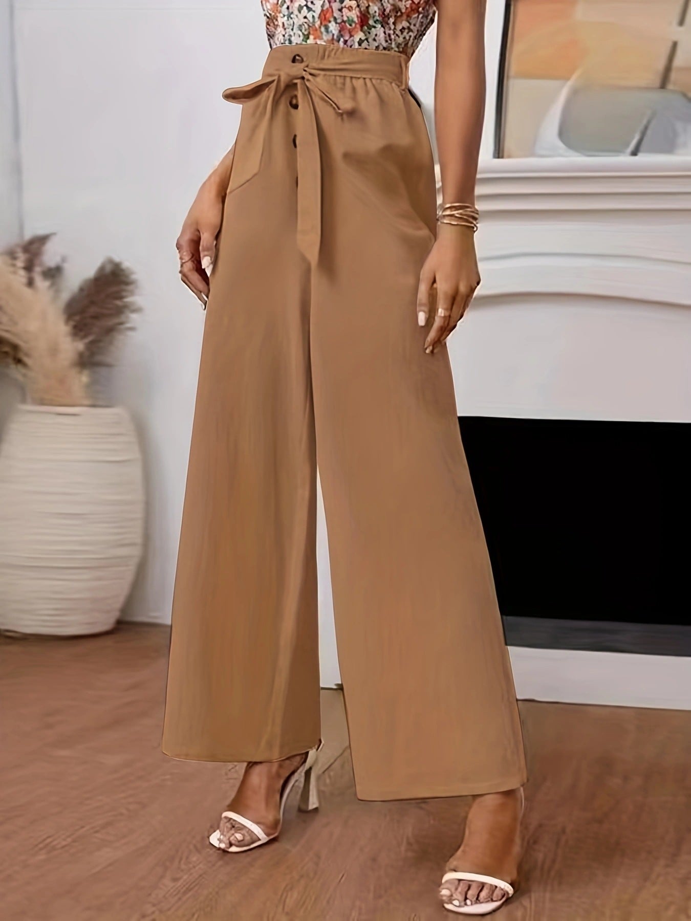 Women's Palazzo Pants with stylish belt and trendy button details Chic und Stil