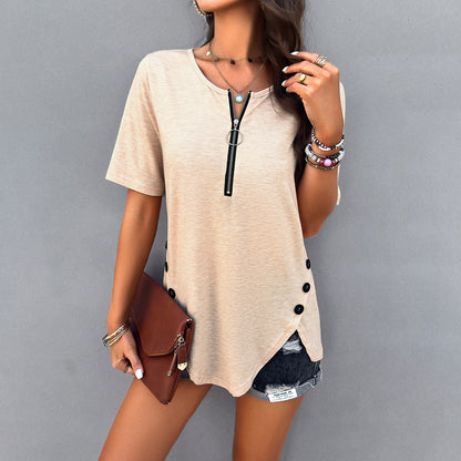 Women's Casual T-Shirt with Side Button Details and V-Neckline Chic und Stil