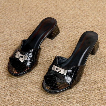 Dames élégantes Mules avec détail décoratif et confortable talon bloc Chic und Stil