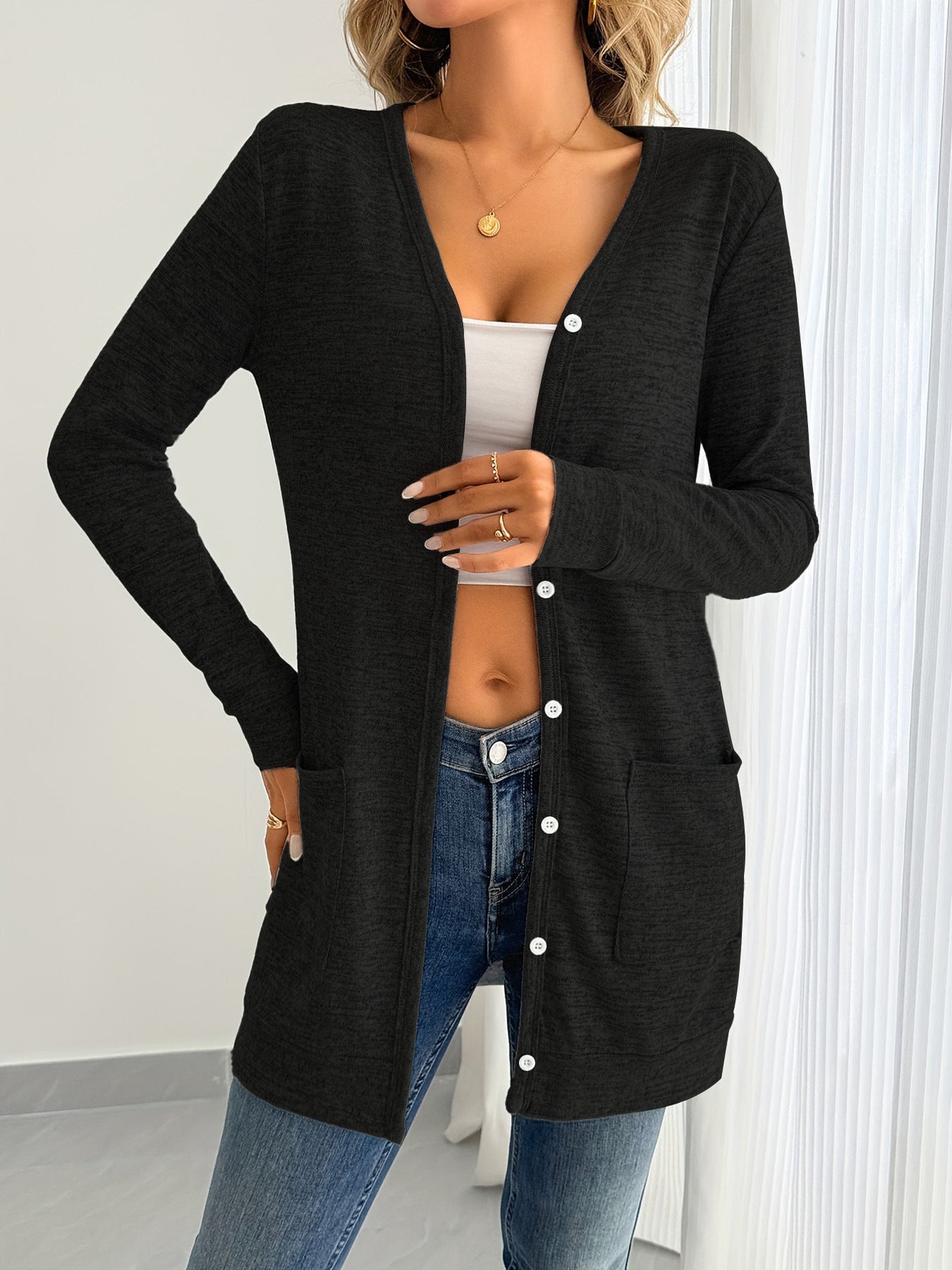 Dames cardigan à manches longues avec poches pratiques et patte de boutonnage Chic und Stil