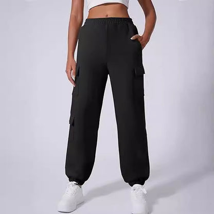 Cargo pants for ladies with elastic waist and practical side pockets Chic and Style