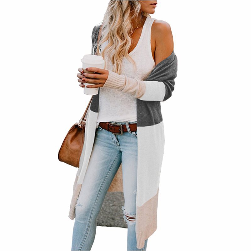 Dames Cardigan en tricot durable et à la mode avec une coupe ouverte et des parties de couleur contrastées Chic und Stil