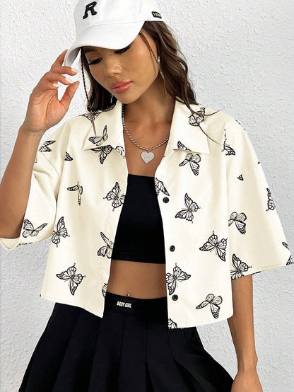 Chemise à boutons à manches courtes imprimé papillon Chic und Stil